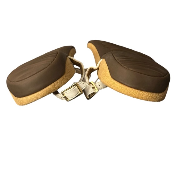 Vionic White T-Strap Embellished Orthopedic Comfort Sandals, SZ 9- Arch Support - Picture 4 of 9